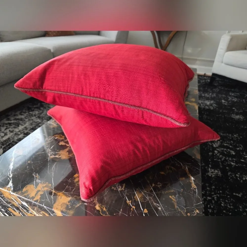 Crate & Barrel Hayward Pillow Cover Vermillion 18' Set Of 2 Silk Holiday Red